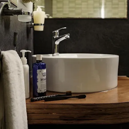 Nobile By - A 400-year-old Designer In * バレッタ