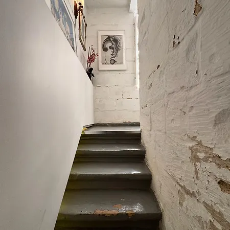 Apartment A 400-year-old Designer In Valletta